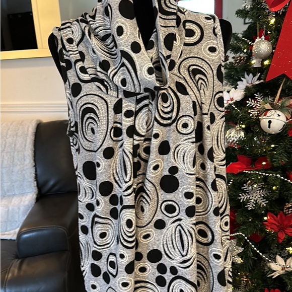 A-Line dress with pockets - Picture 2 of 2